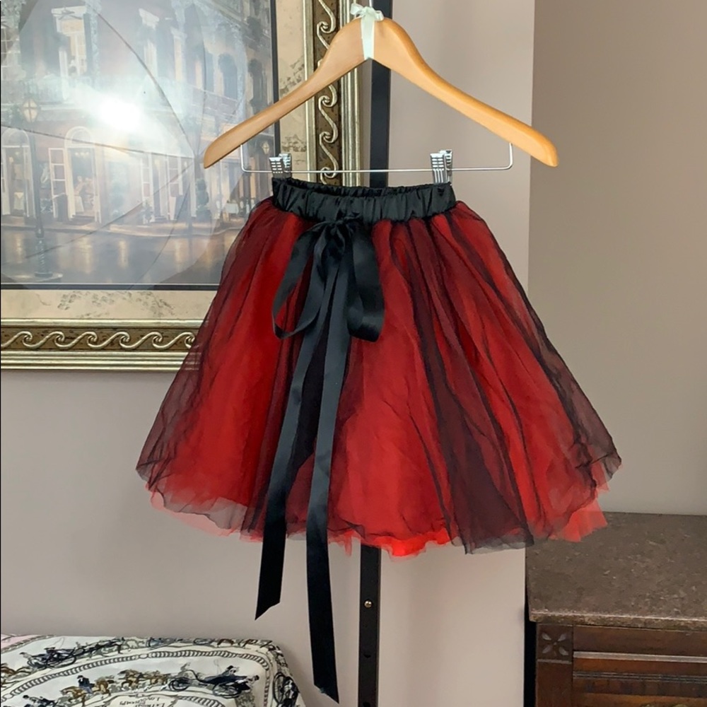 Bebe Oh La La GORGEOUS Red & Black Tutu Skirt Sm